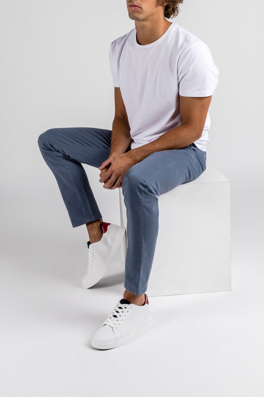 Chino Regular Formentera (Azul lavado)