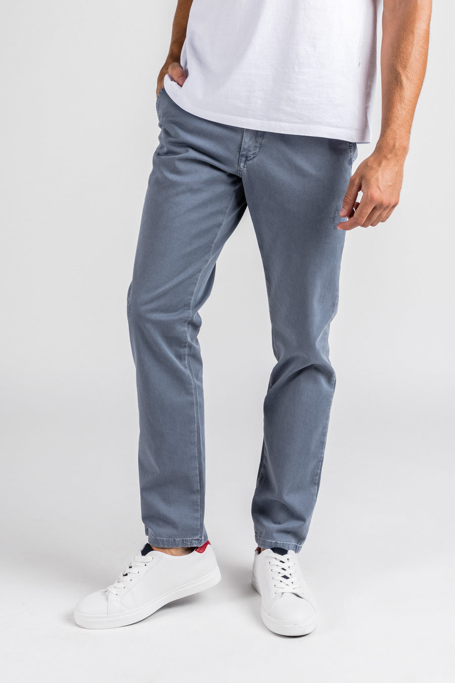 Harper Regular Sky (Azul lavado)